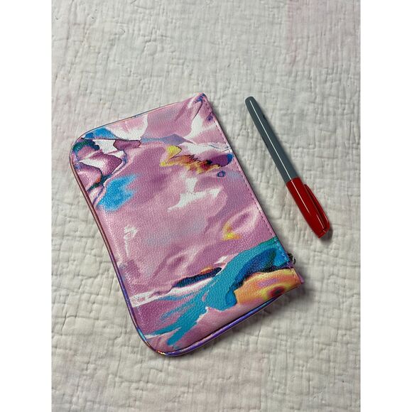 Cute Ipsy Glam Bag – Summer- July 2025 Makeup Bag – Abstract Watercolor Design - Picture 5 of 7
